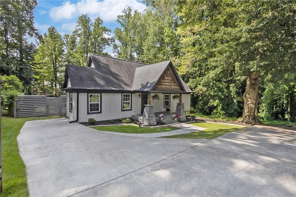 3 bedroom, 3 bathroom, 1,350 sq ft single family residence for sale at 130 Sharp Street, Bremen, GA 30110 — photo 4