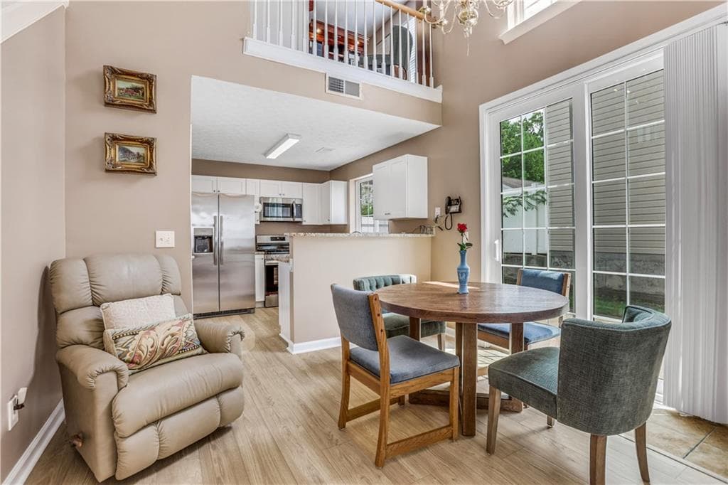 2 bedroom, 3 bathroom, 1,298 sq ft single family residence for sale at 141 W Oaks Place, Woodstock, GA 30188 — photo 10