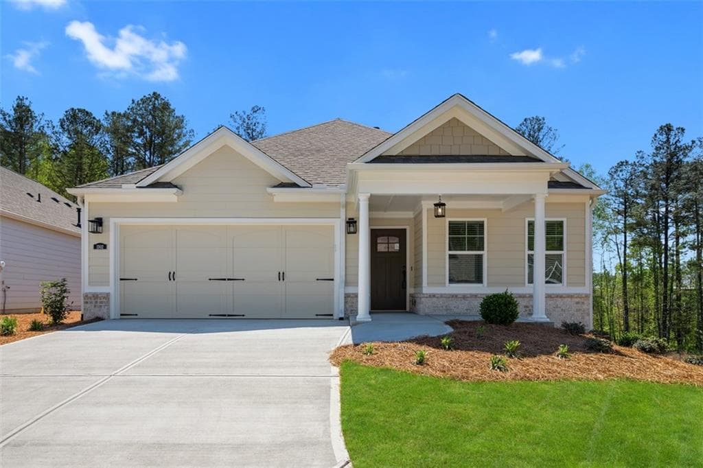 3 bedroom, 3 bathroom, 2,505 sq ft single family residence for sale at 1302 Cedarcrest Boulevard, Acworth, GA 30101