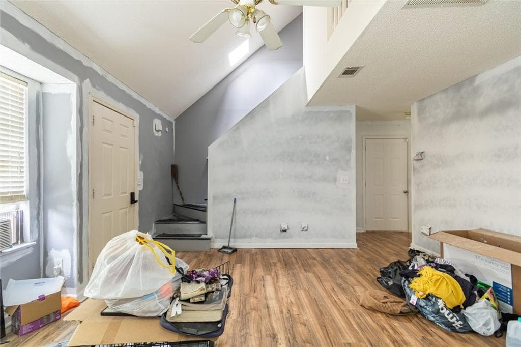 3 bedroom, 2 bathroom, 1,360 sq ft single family residence under contract at 7382 Birch Hollow Place, Douglasville, GA 30134 — photo 3