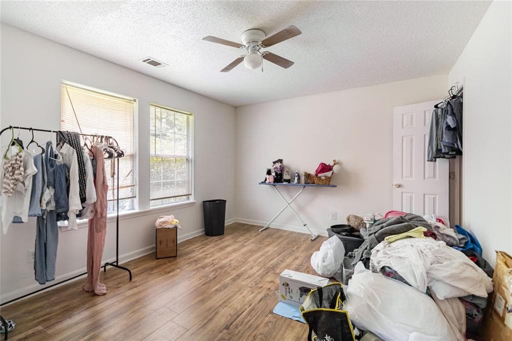 3 bedroom, 2 bathroom, 1,360 sq ft single family residence under contract at 7382 Birch Hollow Place, Douglasville, GA 30134 — photo 6