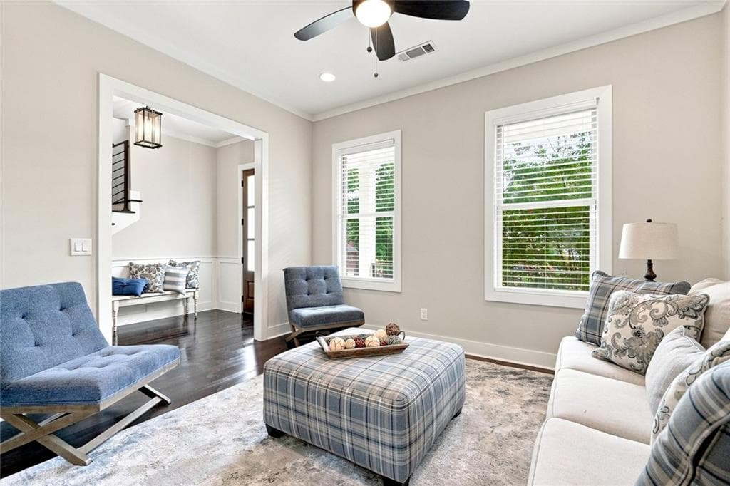 5 bedroom, 5 bathroom, 3,900 sq ft single family residence under contract at 435 Cambria Lane, Lilburn, GA 30047 — photo 7