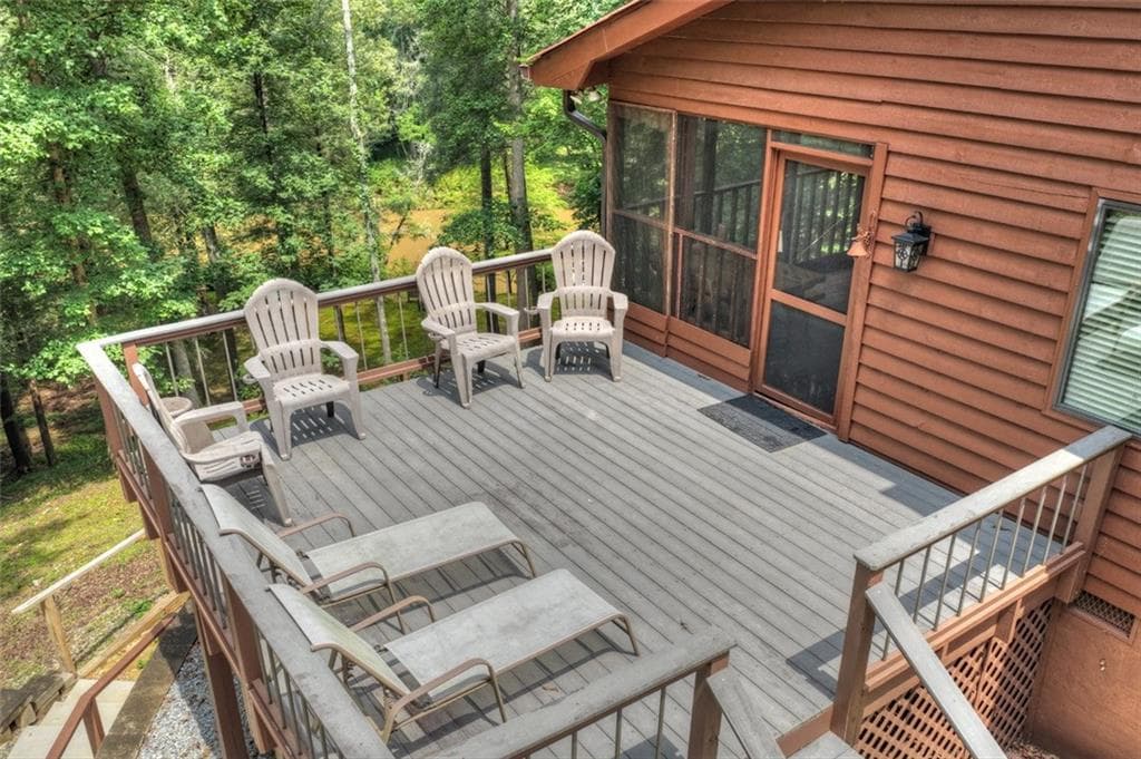 6 bedroom, 2 bathroom, 2,400 sq ft single family residence for sale at 400 Matrix Circle, Ellijay, GA 30540 — photo 6