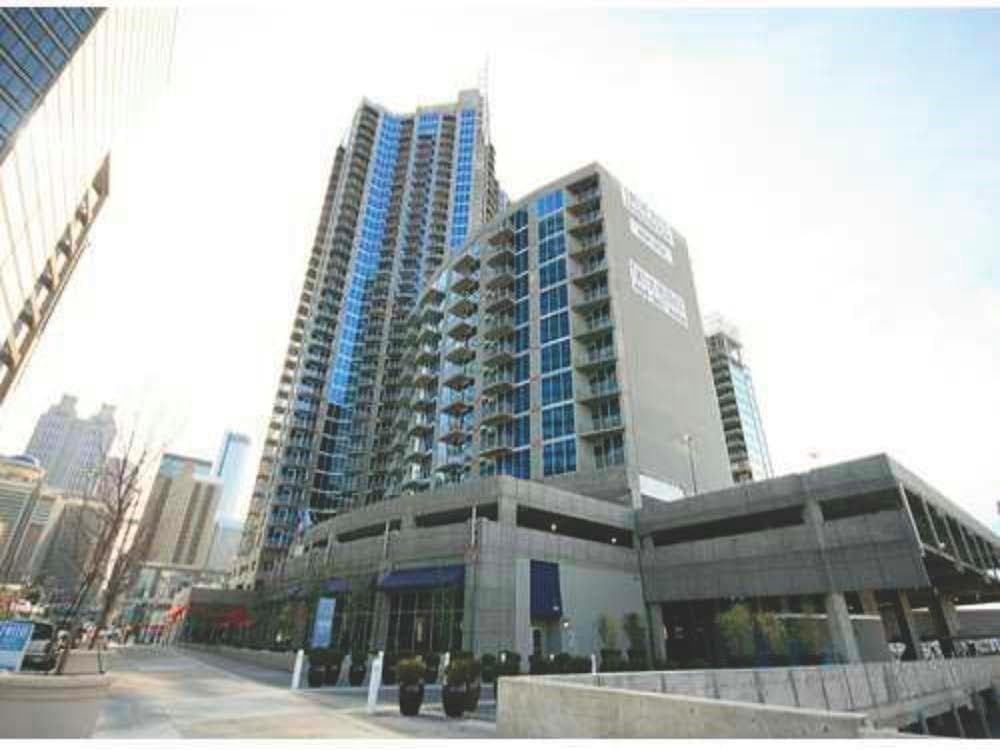 2 bedroom, 2 bathroom, 1,127 sq ft condominium for sale at 400 W Peachtree Street 1604, Atlanta, GA 30308