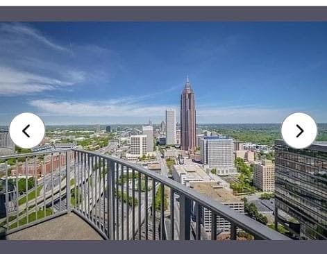 2 bedroom, 2 bathroom, 1,127 sq ft condominium for sale at 400 W Peachtree Street 1604, Atlanta, GA 30308 — photo 2
