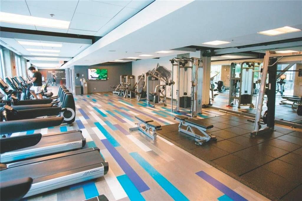 2 bedroom, 2 bathroom, 1,127 sq ft condominium for sale at 400 W Peachtree Street 1604, Atlanta, GA 30308 — photo 10