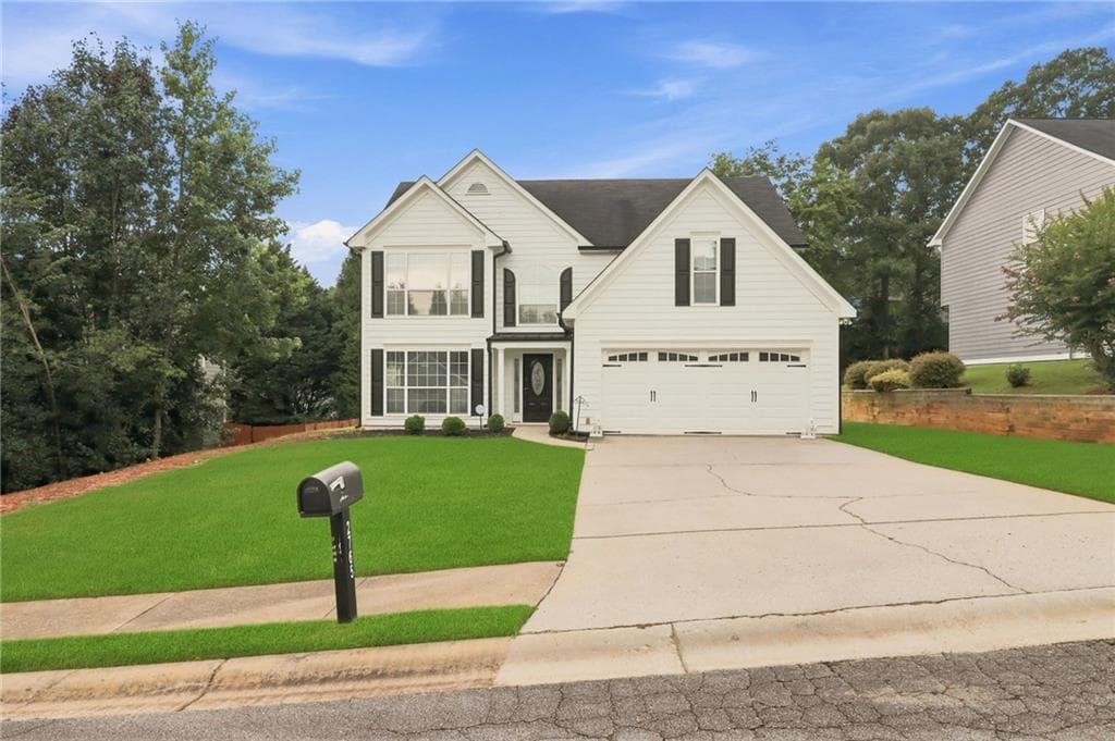 3 bedroom, 3 bathroom, 2,348 sq ft single family residence for sale at 2765 Suwanee Lakes Trail, Suwanee, GA 30024 — photo 4