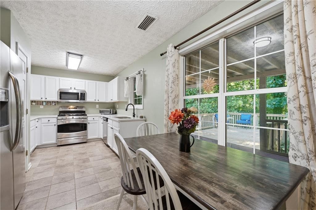 3 bedroom, 2 bathroom, 1,229 sq ft single family residence for sale at 1059 Athena Court, Acworth, GA 30101 — photo 10