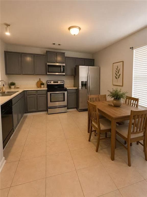 3 bedroom, 2 bathroom, 1,384 sq ft single family residence for sale at 182 Brandon Ridge Circle, Stockbridge, GA 30281 — photo 10