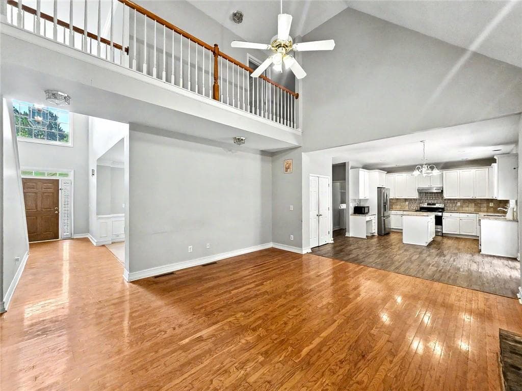 5 bedroom, 3 bathroom, 2,959 sq ft single family residence for sale at 4334 Catamount Drive, Lilburn, GA 30047 — photo 2