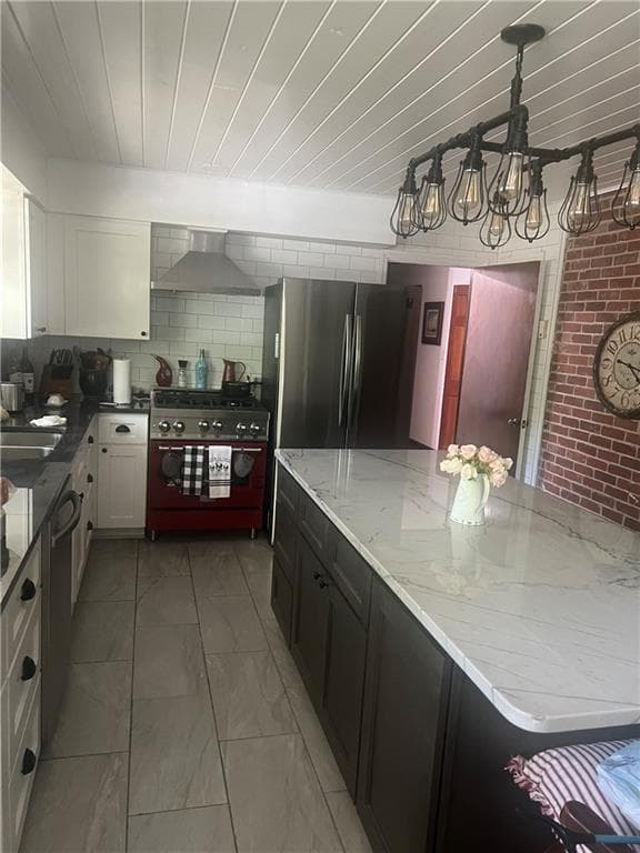 3 bedroom, 2 bathroom, 2,170 sq ft single family residence for sale at 506 5th Avenue, Brunswick, GA 31520 — photo 4