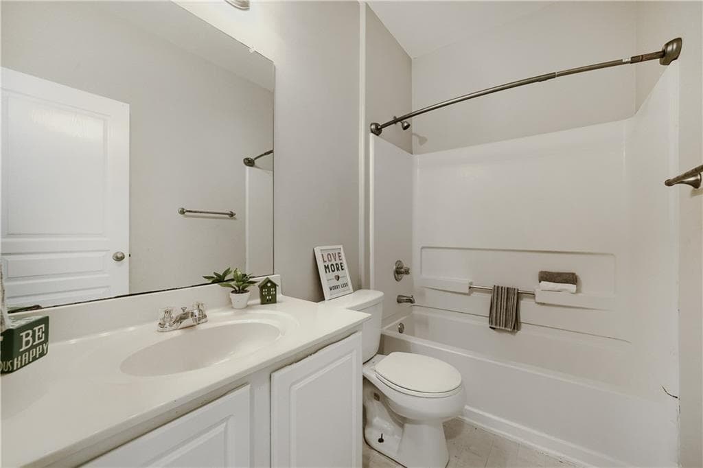 3 bedroom, 2 bathroom, 1,737 sq ft single family residence under contract at 421 Bedford Crossing, Mcdonough, GA 30253 — photo 10
