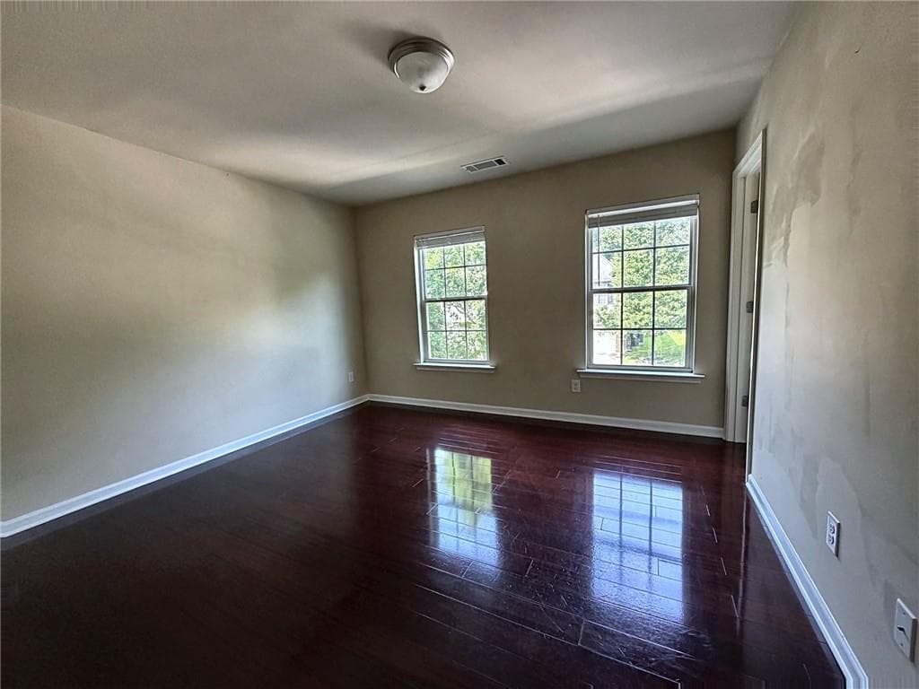 3 bedroom, 2 bathroom, 2,544 sq ft single family residence for sale at 2573 Chimney Hill Place, Austell, GA 30106 — photo 5