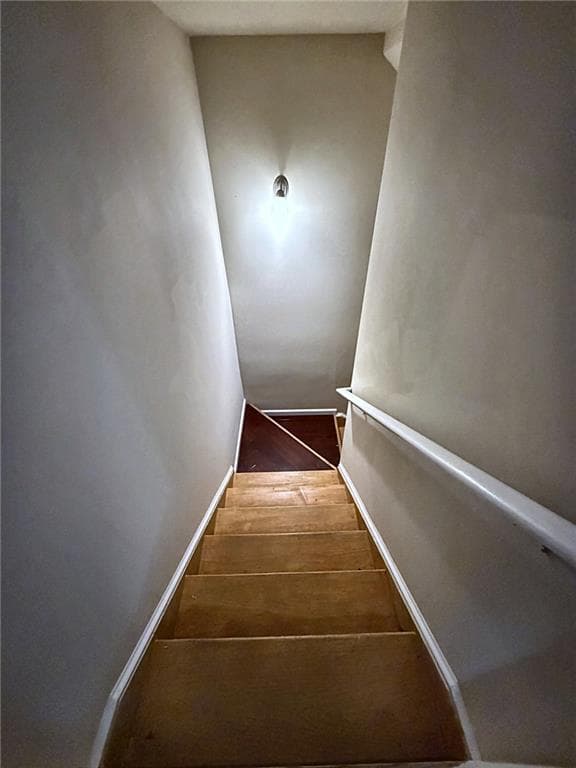 3 bedroom, 2 bathroom, 2,544 sq ft single family residence for sale at 2573 Chimney Hill Place, Austell, GA 30106 — photo 10