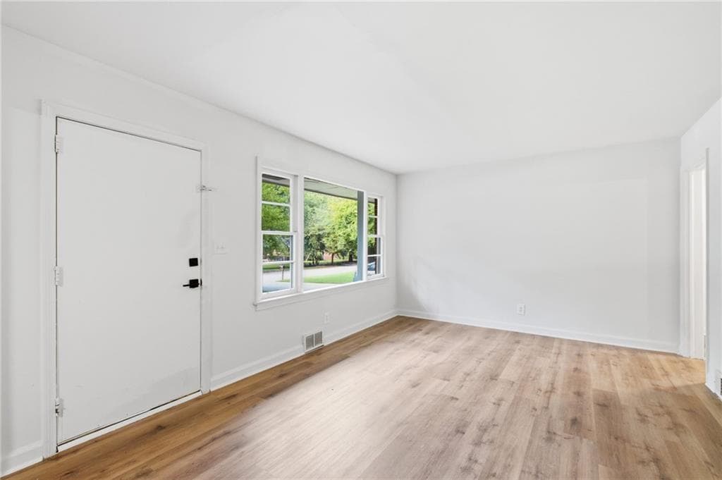 3 bedroom, 2 bathroom, 1,497 sq ft single family residence for rent at 2801 Mitchell Drive, Decatur, GA 30032 for $1,899 a month — photo 6