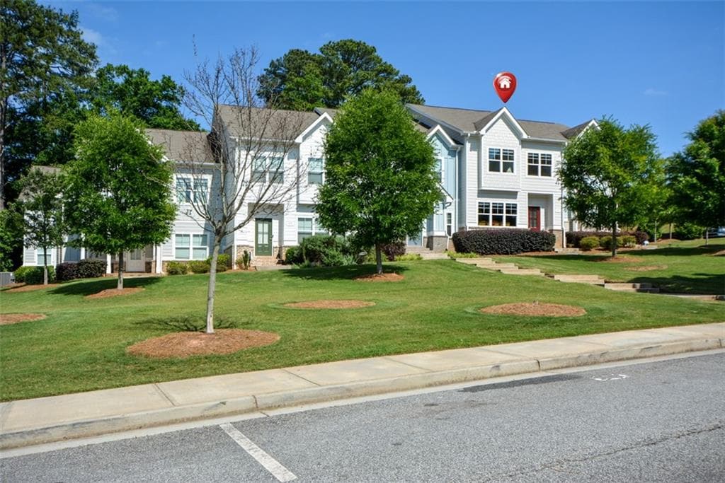 3 bedroom, 3 bathroom, 1,976 sq ft townhouse for sale at 957 Shy Lane, Marietta, GA 30060 — photo 4