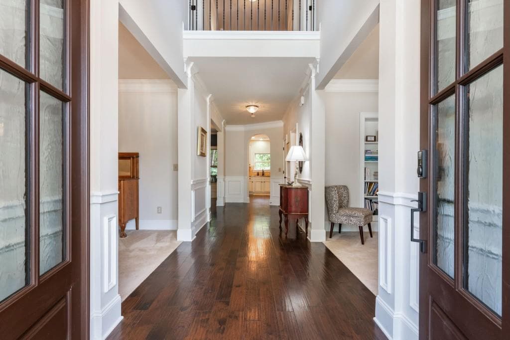 6 bedroom, 4 bathroom, 3,638 sq ft single family residence for sale at 4480 Woodlet Court, Cumming, GA 30028 — photo 3