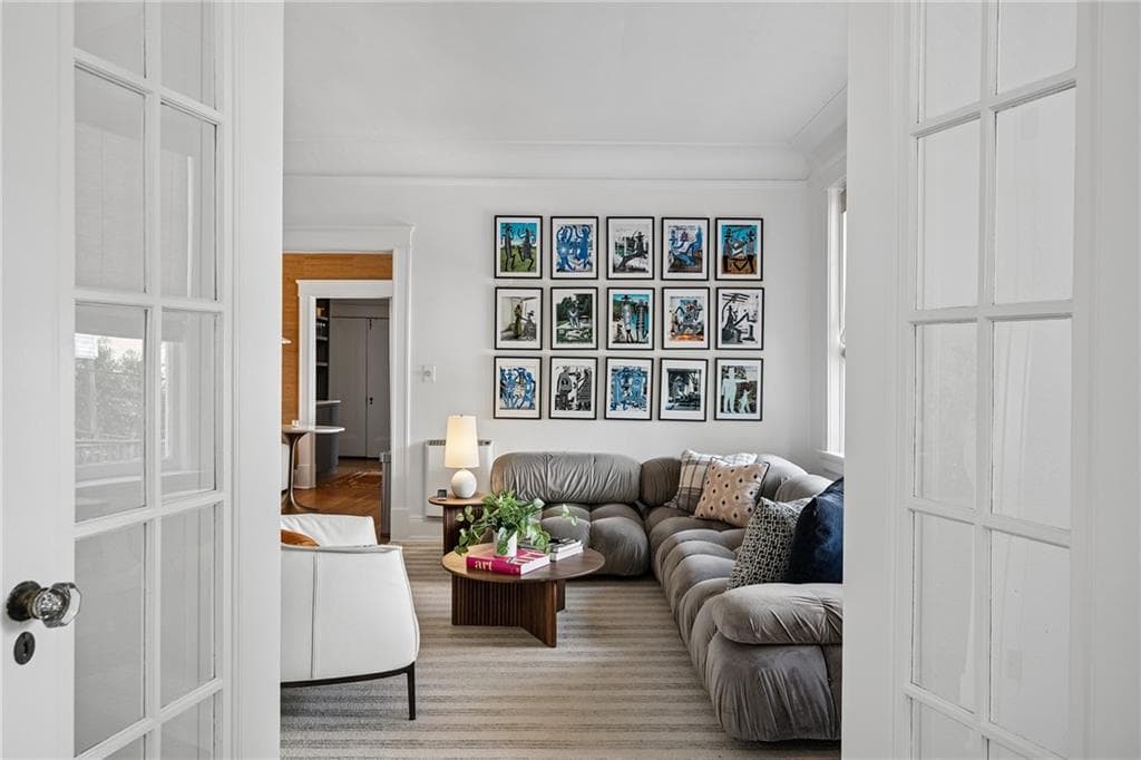 2 bedroom, 1 bathroom, 1,096 sq ft condominium for sale at 301 10th Street 4, Atlanta, GA 30309 — photo 5