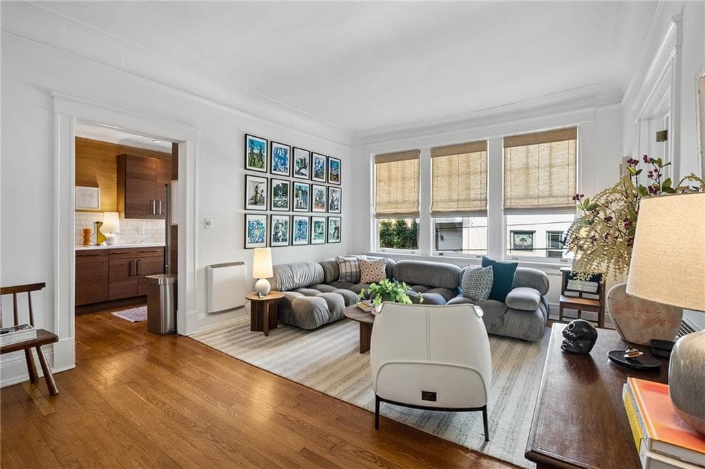 2 bedroom, 1 bathroom, 1,096 sq ft condominium for sale at 301 10th Street 4, Atlanta, GA 30309 — photo 6