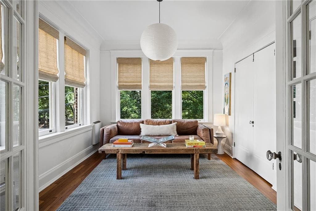 2 bedroom, 1 bathroom, 1,096 sq ft condominium for sale at 301 10th Street 4, Atlanta, GA 30309 — photo 10