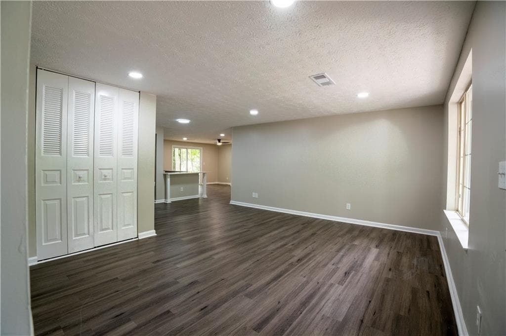 4 bedroom, 3 bathroom, 1,272 sq ft single family residence for sale at 1995 Northerly Way, Stone Mountain, GA 30088 — photo 6