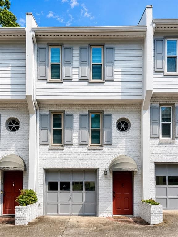 3 bedroom, 3 bathroom, 1,244 sq ft townhouse for rent at 856 Saint Charles Avenue 3, Atlanta, GA 30306 for $3,550 a month — photo 1 of 18