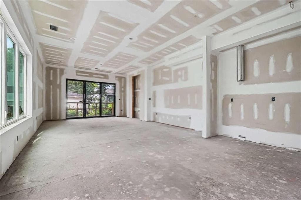 3 bedroom, 3 bathroom, 2,339 sq ft townhouse under contract at 308 Fortune Street A, Atlanta, GA 30312 — photo 4