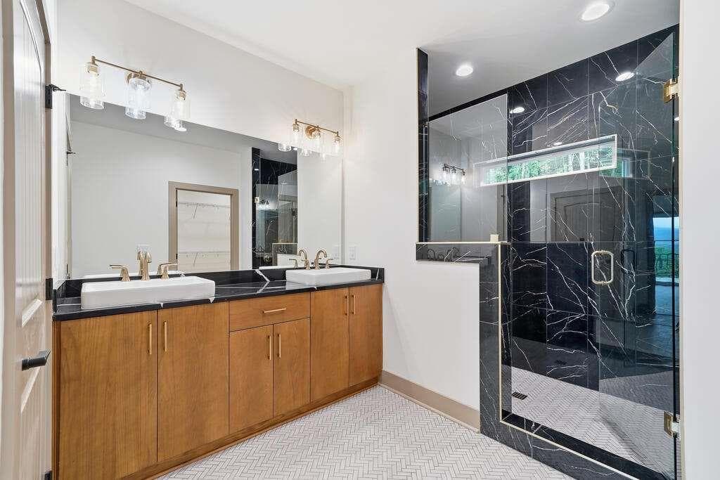 4 bedroom, 4 bathroom, 3,238 sq ft single family residence for sale at 156 Sky High Drive, Ellijay, GA 30536 — photo 6