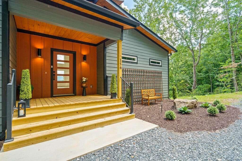 4 bedroom, 4 bathroom, 3,238 sq ft single family residence for sale at 156 Sky High Drive, Ellijay, GA 30536 — photo 9