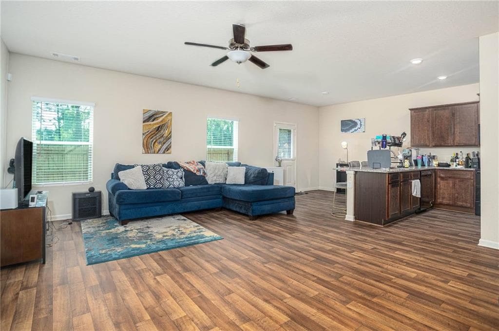 3 bedroom, 3 bathroom, 1,689 sq ft single family residence for sale at 460 Meadowbend Circle, Athens, GA 30606 — photo 6