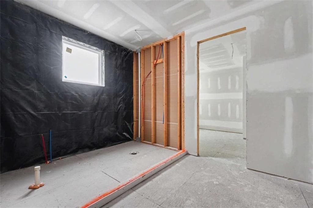 3 bedroom, 3 bathroom, 2,339 sq ft townhouse under contract at 308 Fortune Street B, Atlanta, GA 30312 — photo 8