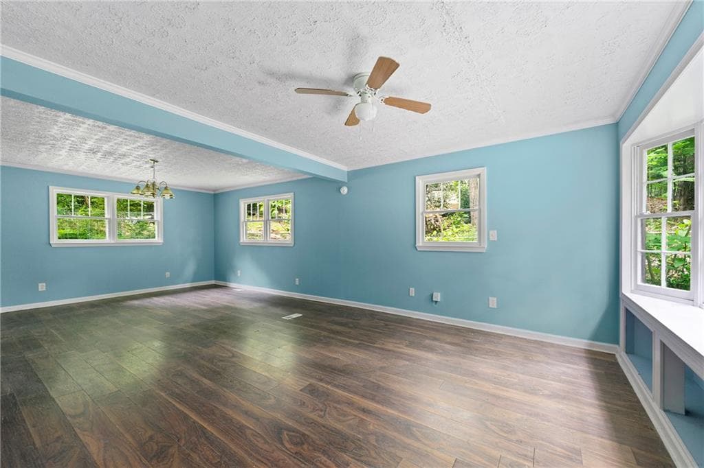 4 bedroom, 2 bathroom, 1,622 sq ft single family residence for sale at 4445 Woodhaven Drive, Decatur, GA 30035 — photo 3