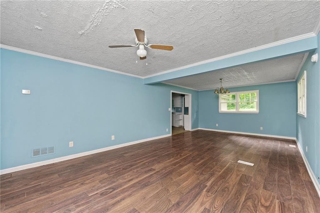 4 bedroom, 2 bathroom, 1,622 sq ft single family residence for sale at 4445 Woodhaven Drive, Decatur, GA 30035 — photo 6