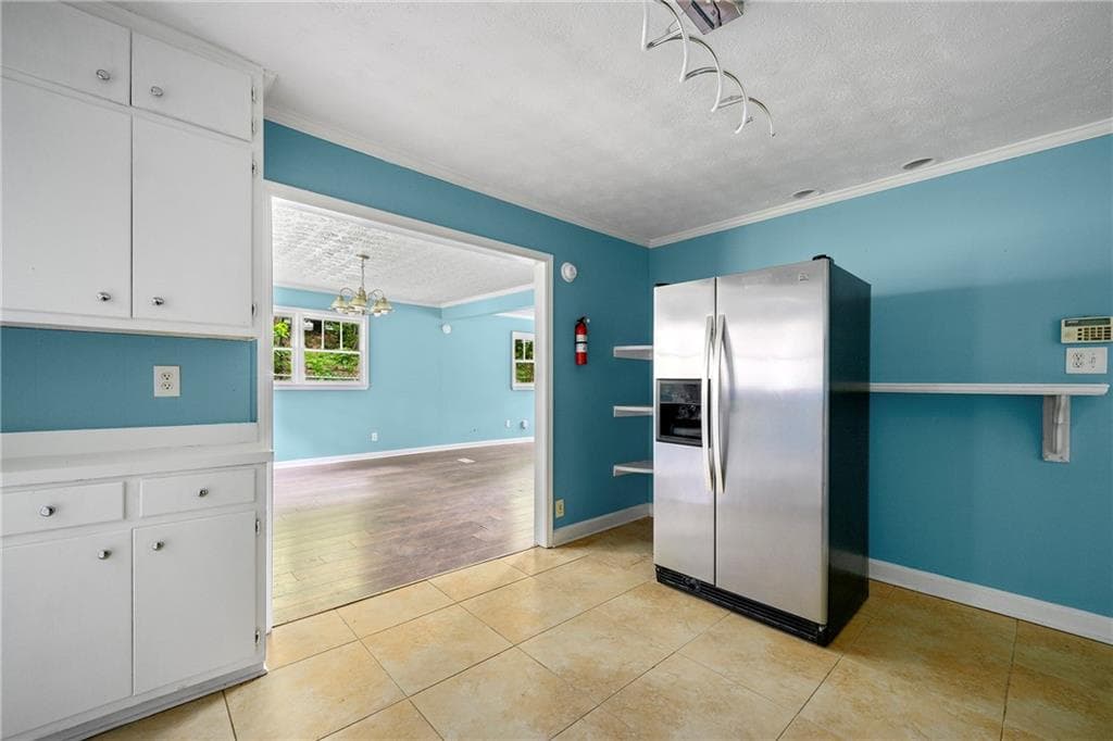 4 bedroom, 2 bathroom, 1,622 sq ft single family residence for sale at 4445 Woodhaven Drive, Decatur, GA 30035 — photo 9