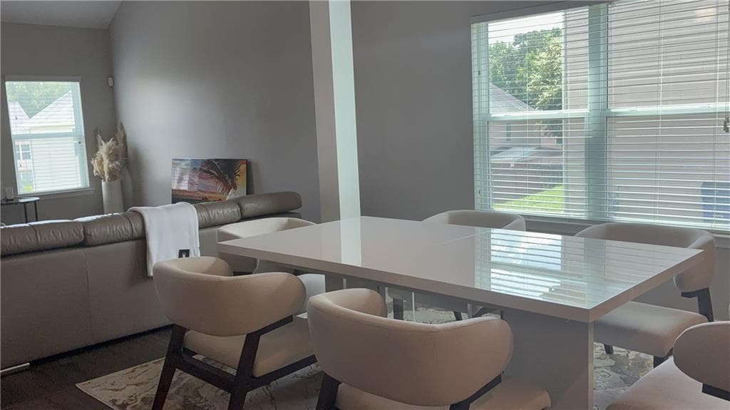 4 bedroom, 2 bathroom, 2,782 sq ft single family residence for rent at 1301 Rose Terrace Circle, Loganville, GA 30052 for $2,500 a month — photo 8