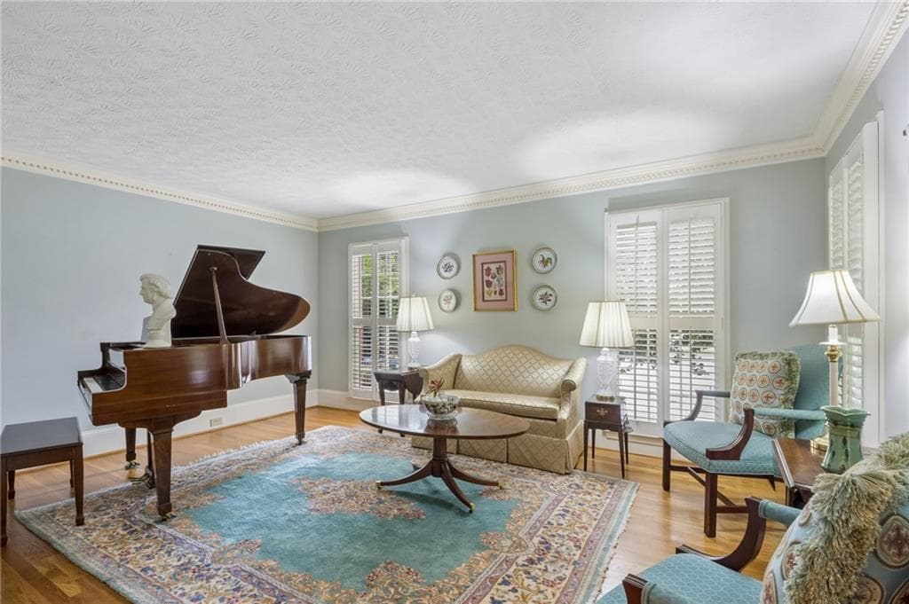 5 bedroom, 4 bathroom, 3,184 sq ft single family residence under contract at 4791 Layfield Drive, Dunwoody, GA 30338 — photo 6