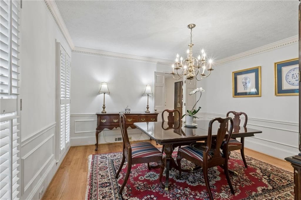 5 bedroom, 4 bathroom, 3,184 sq ft single family residence under contract at 4791 Layfield Drive, Dunwoody, GA 30338 — photo 8