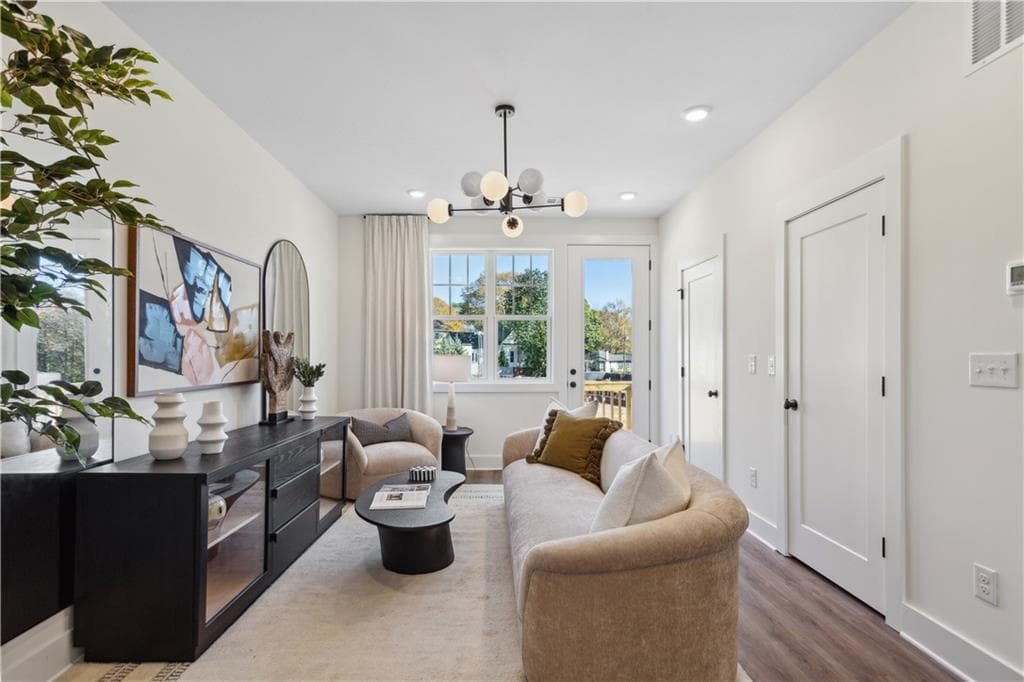 3 bedroom, 4 bathroom, 1,408 sq ft townhouse for sale at 203 Mission Way, Atlanta, GA 30315 — photo 5