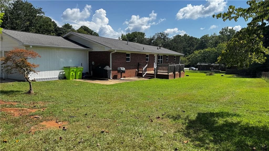 4 bedroom, 3 bathroom, 1,735 sq ft single family residence for sale at 6200 Cherry Lane, Douglasville, GA 30134 — photo 6