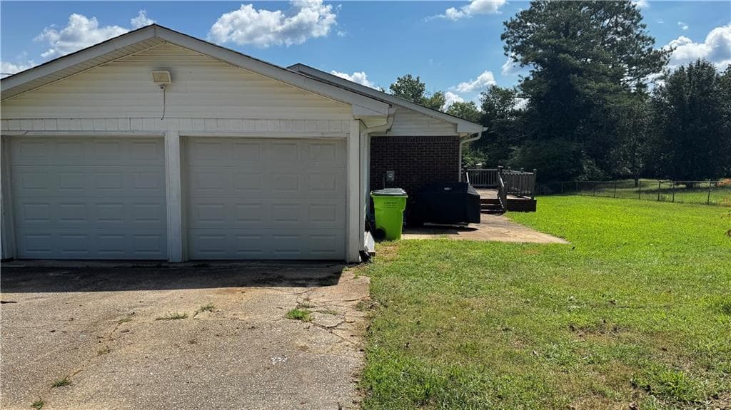 4 bedroom, 3 bathroom, 1,735 sq ft single family residence for sale at 6200 Cherry Lane, Douglasville, GA 30134 — photo 7