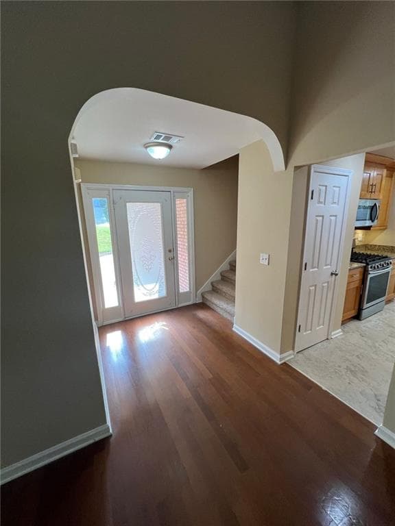 4 bedroom, 2 bathroom, 2,817 sq ft single family residence for rent at 824 Georgian Point Drive, Lawrenceville, GA 30045 for $2,099 a month — photo 4