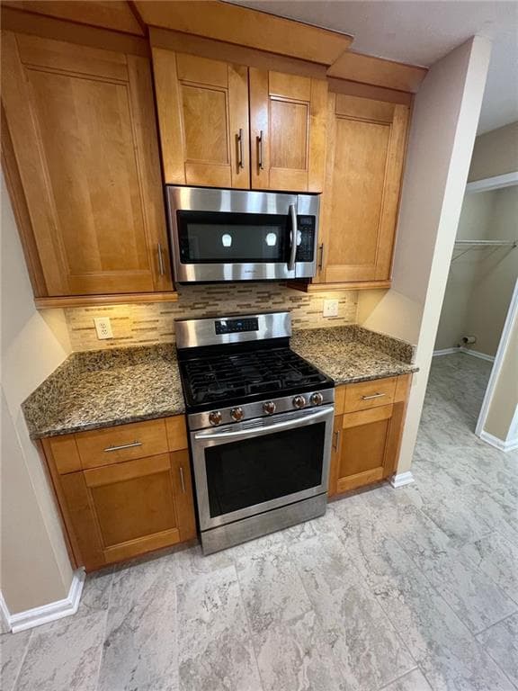 4 bedroom, 2 bathroom, 2,817 sq ft single family residence for rent at 824 Georgian Point Drive, Lawrenceville, GA 30045 for $2,099 a month — photo 8