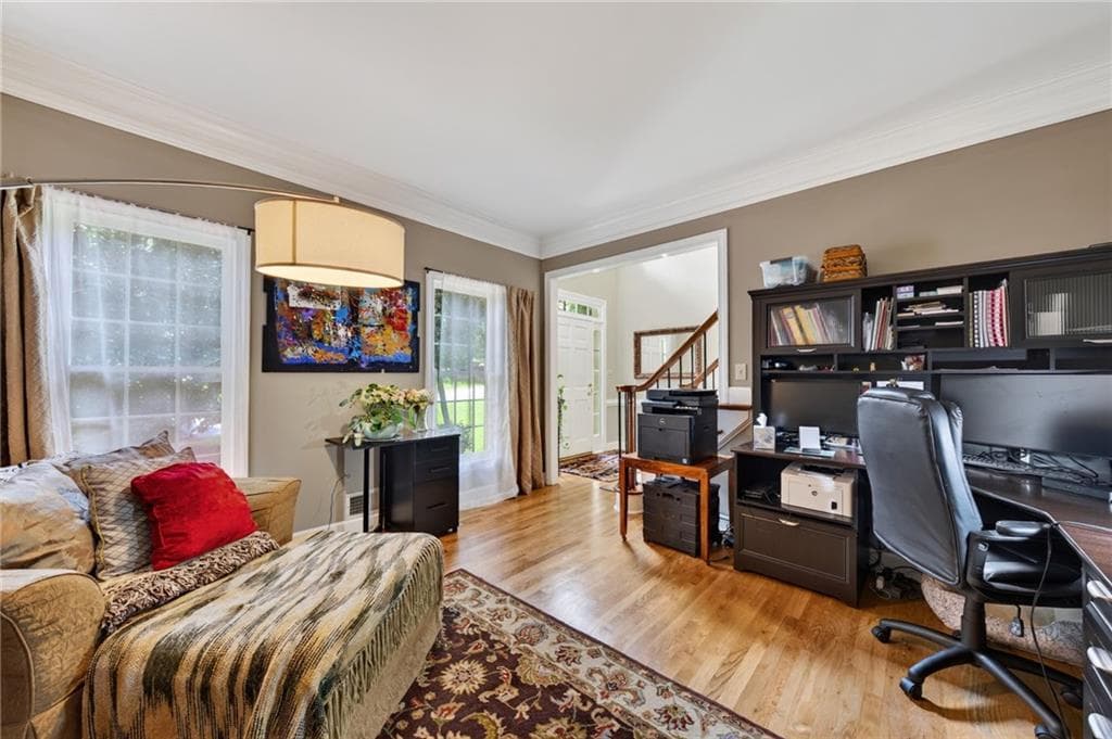 5 bedroom, 5 bathroom, 4,057 sq ft single family residence for sale at 5535 Grove Point Road, Johns Creek, GA 30022 — photo 9