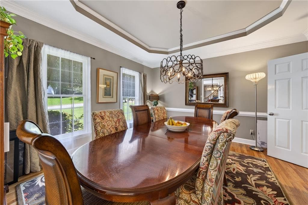 5 bedroom, 5 bathroom, 4,057 sq ft single family residence for sale at 5535 Grove Point Road, Johns Creek, GA 30022 — photo 10