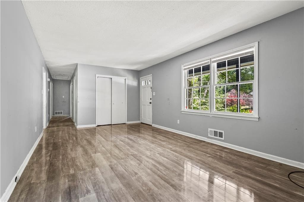 4 bedroom, 2 bathroom, 1,422 sq ft single family residence for sale at 4176 Indian Forest Road, Stone Mountain, GA 30083 — photo 4