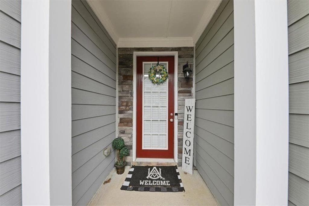 3 bedroom, 3 bathroom, 1,922 sq ft townhouse for rent at 5527 Radford Loop, Fairburn, GA 30213 for $2,600 a month — photo 2