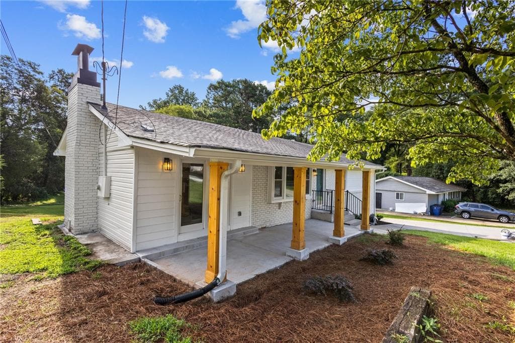 3 bedroom, 2 bathroom, 1,425 sq ft single family residence under contract at 3679 Fred Walker Drive, Smyrna, GA 30082 — photo 3