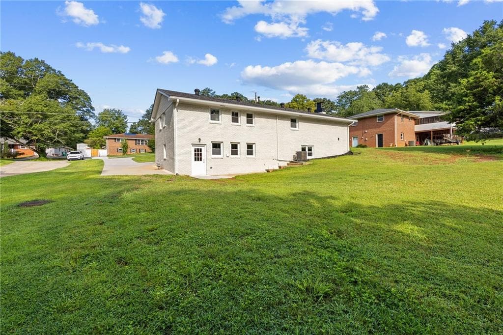 3 bedroom, 2 bathroom, 1,425 sq ft single family residence under contract at 3679 Fred Walker Drive, Smyrna, GA 30082 — photo 5