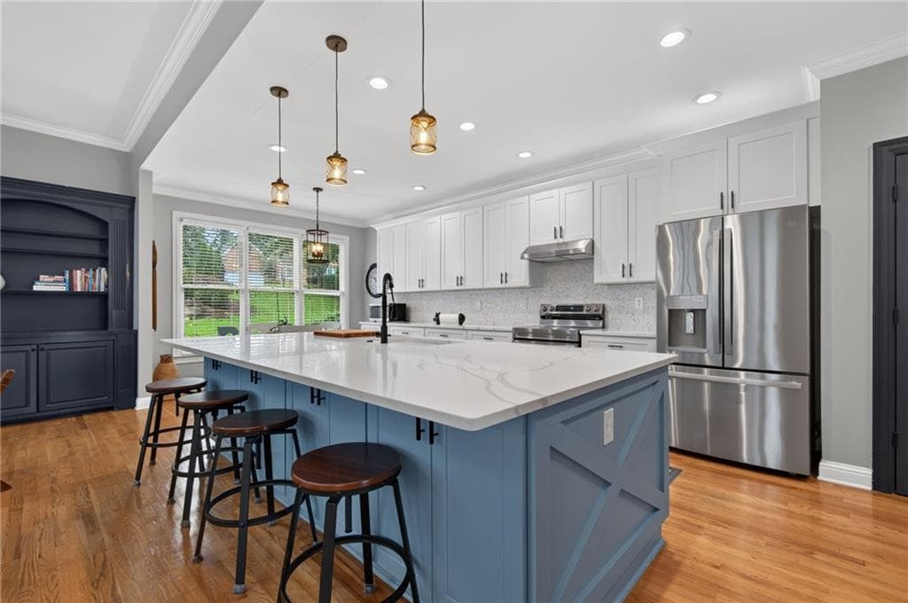 4 bedroom, 4 bathroom, 4,790 sq ft single family residence under contract at 8540 Edwardton Drive, Roswell, GA 30076 — photo 10
