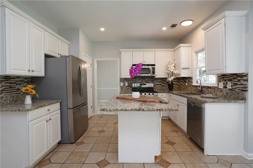4 bedroom, 3 bathroom, 2,487 sq ft single family residence for sale at 272 Birchmore Walk, Lawrenceville, GA 30044 — photo 7